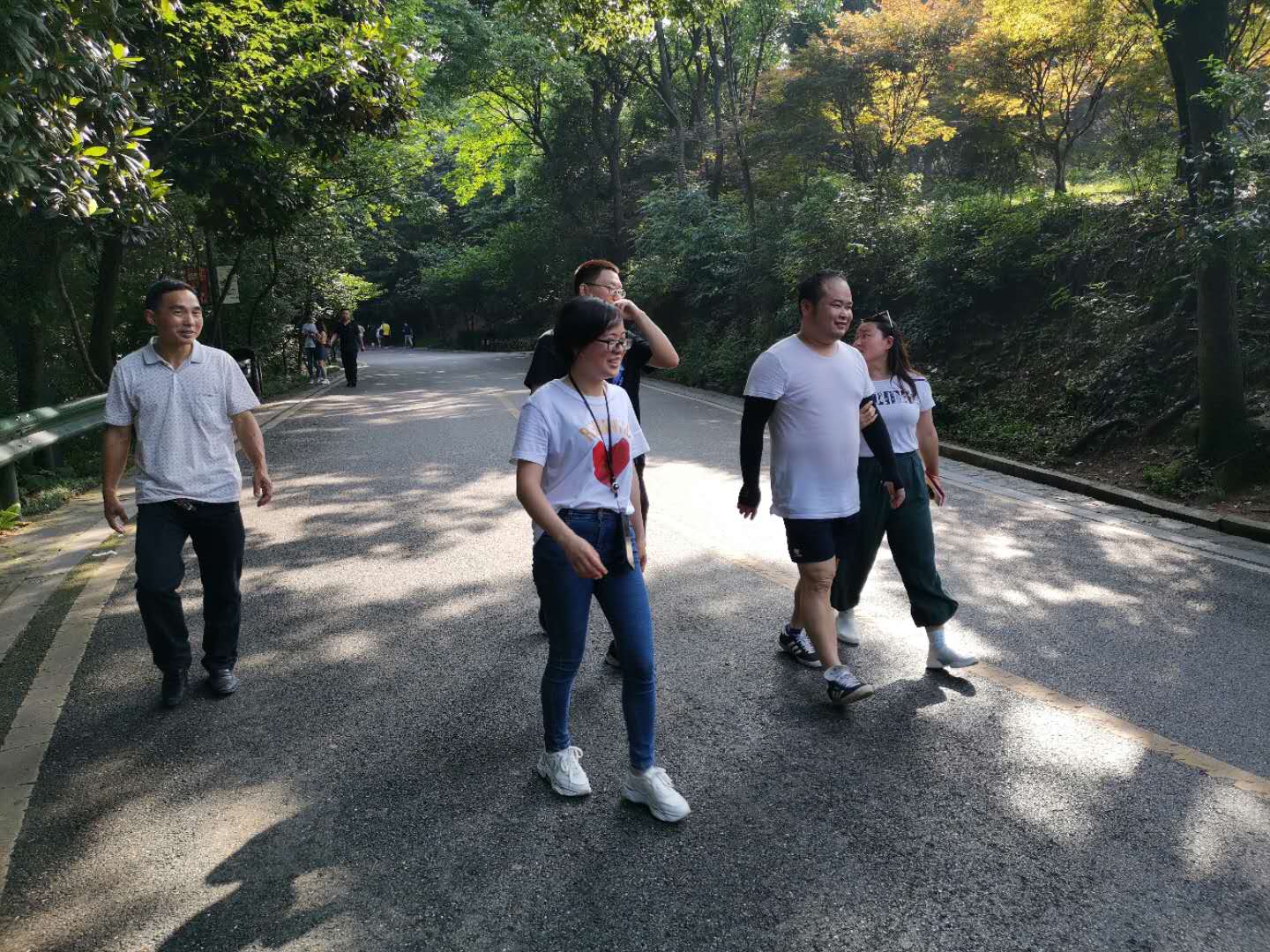 15922103317837.jpg c215752e5644e67755d3661aefe6450.jpg